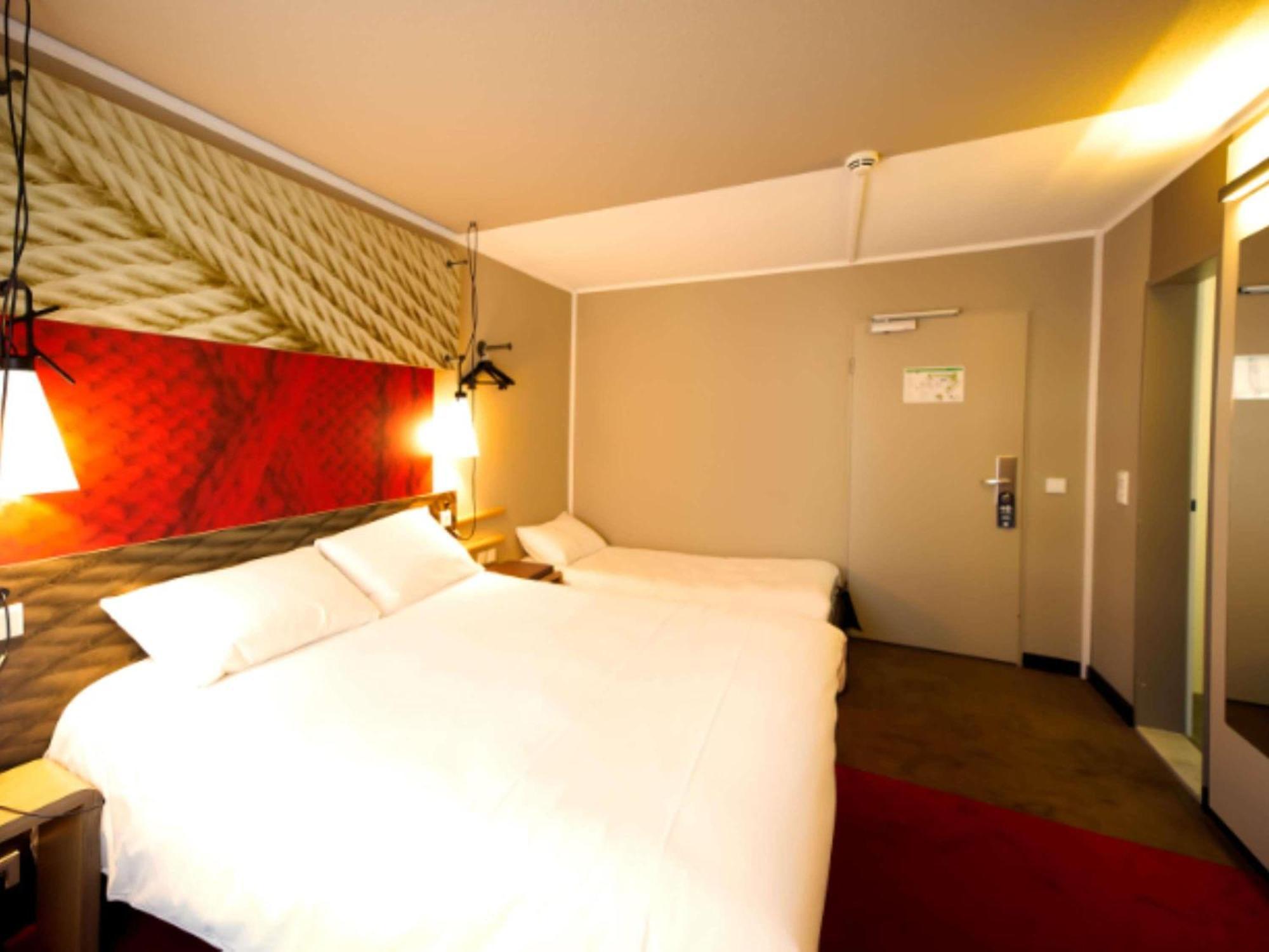 Ibis Koeln Centrum — Photos 1